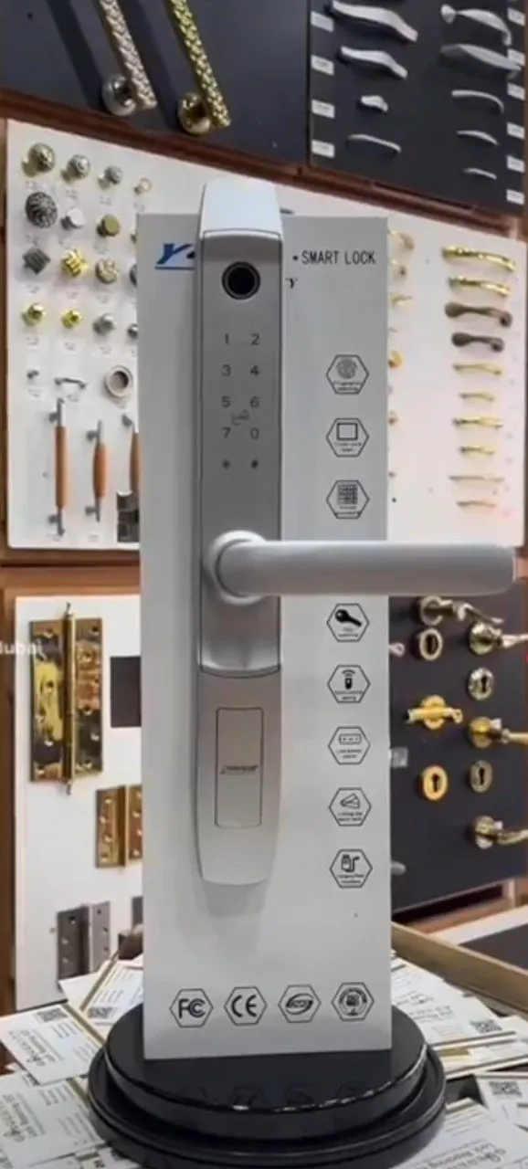 Electronic lock and access card system installation in Dubai